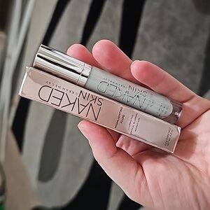Urban Decay Highlighting Fluid, in the Shade Skywalk